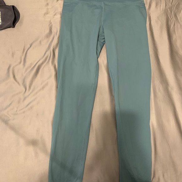 Echt Scrunch Booty Leggings - Picture 2 of 2